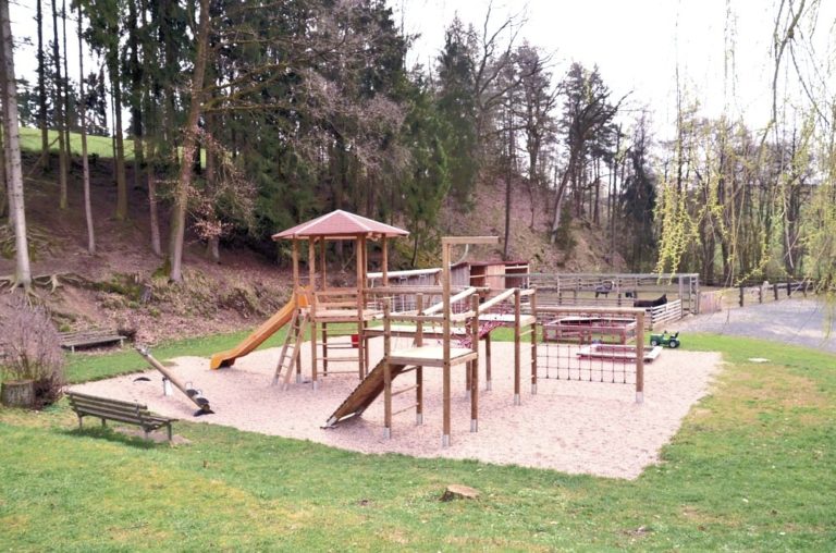 Spielplatz_edited_edited