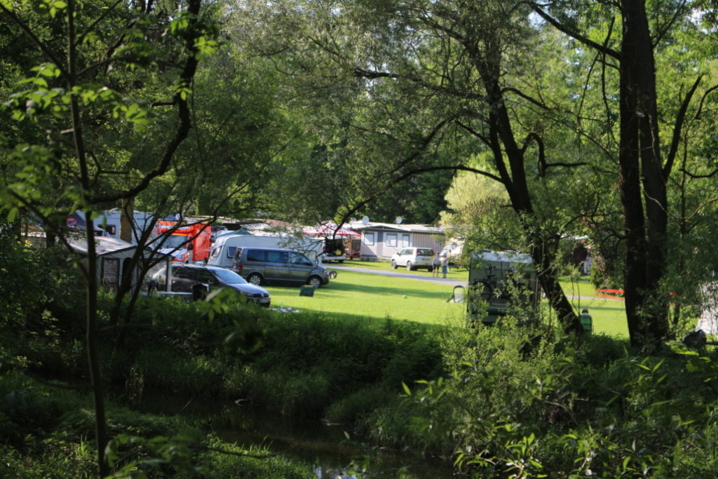 camping-34-1030x687